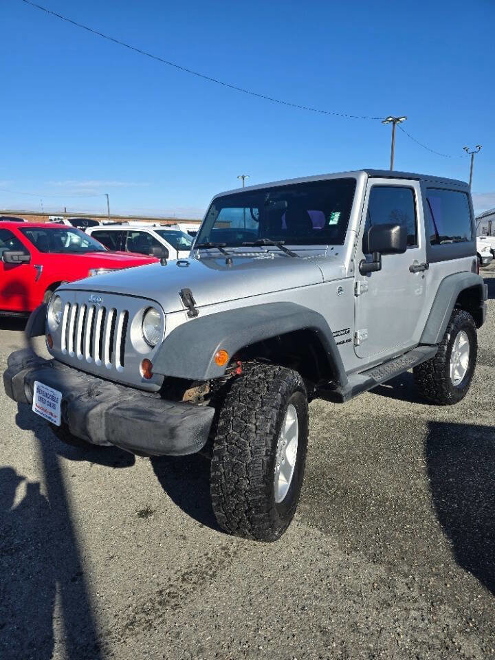 Used 2012 Jeep Wrangler Sport AWD/4WD image 4