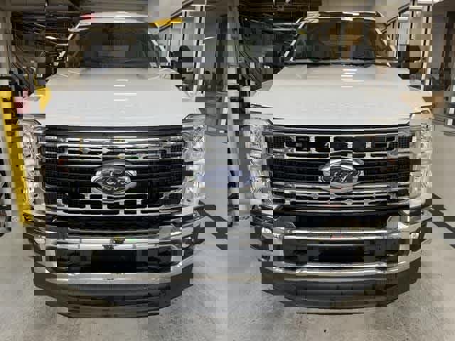 Used 2024 Ford F250 XLT image 2