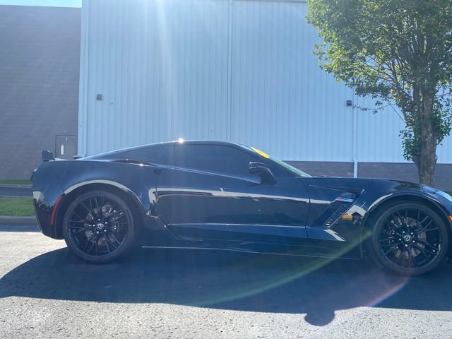 Used 2016 Chevrolet Corvette Z06 w/ 3LZ Preferred Equipment Group RWD image 2
