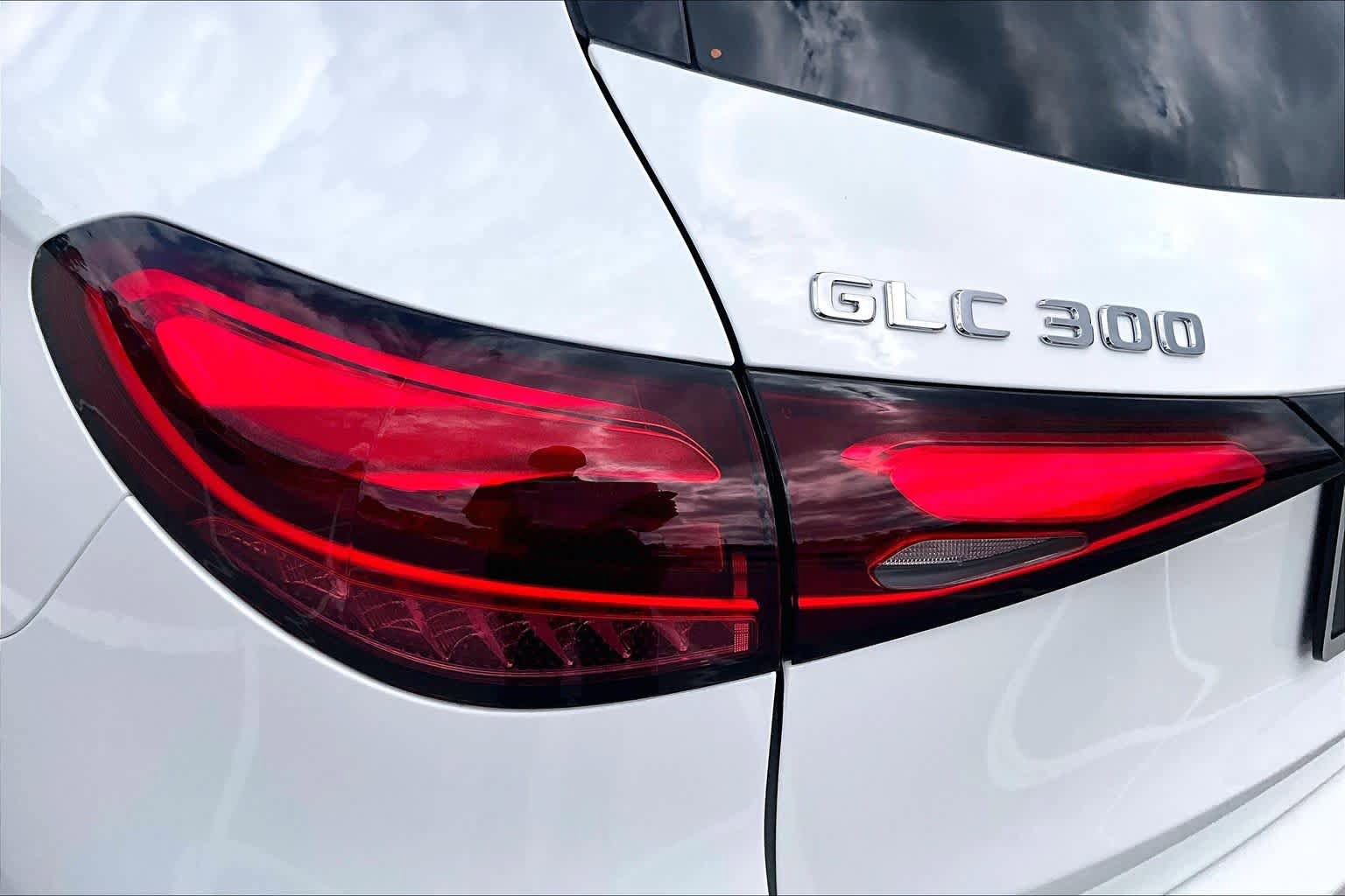 Used 2026 Mercedes-Benz GLC 300 4MATIC image 29