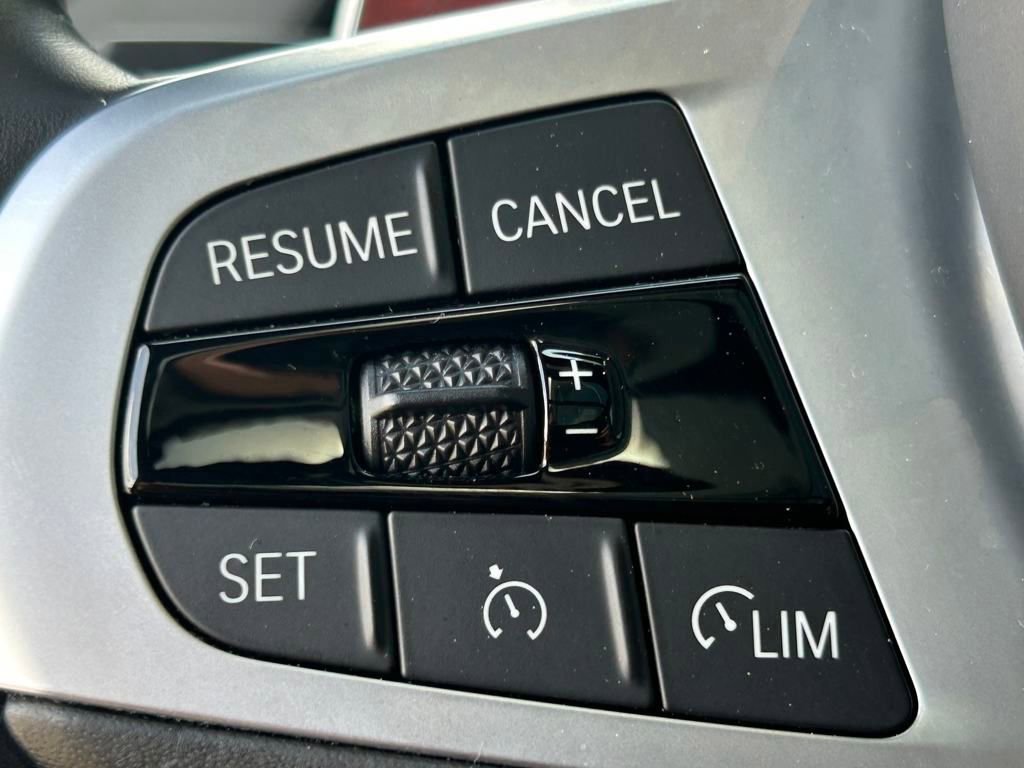 Used 2021 BMW X5 M w/ Executive Package image 16