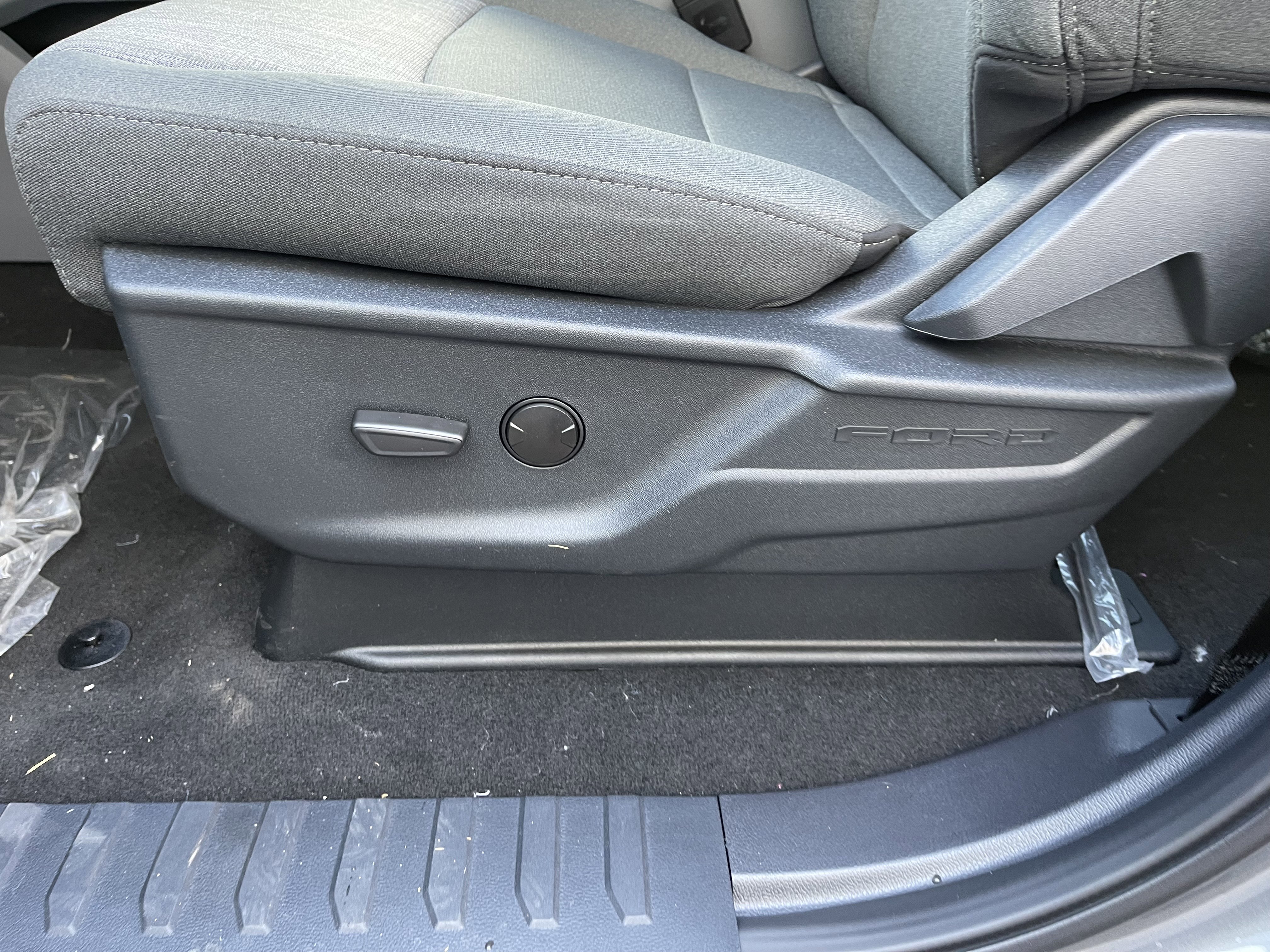 New 2026 Ford F350 XLT w/ XLT Premium Package image 9