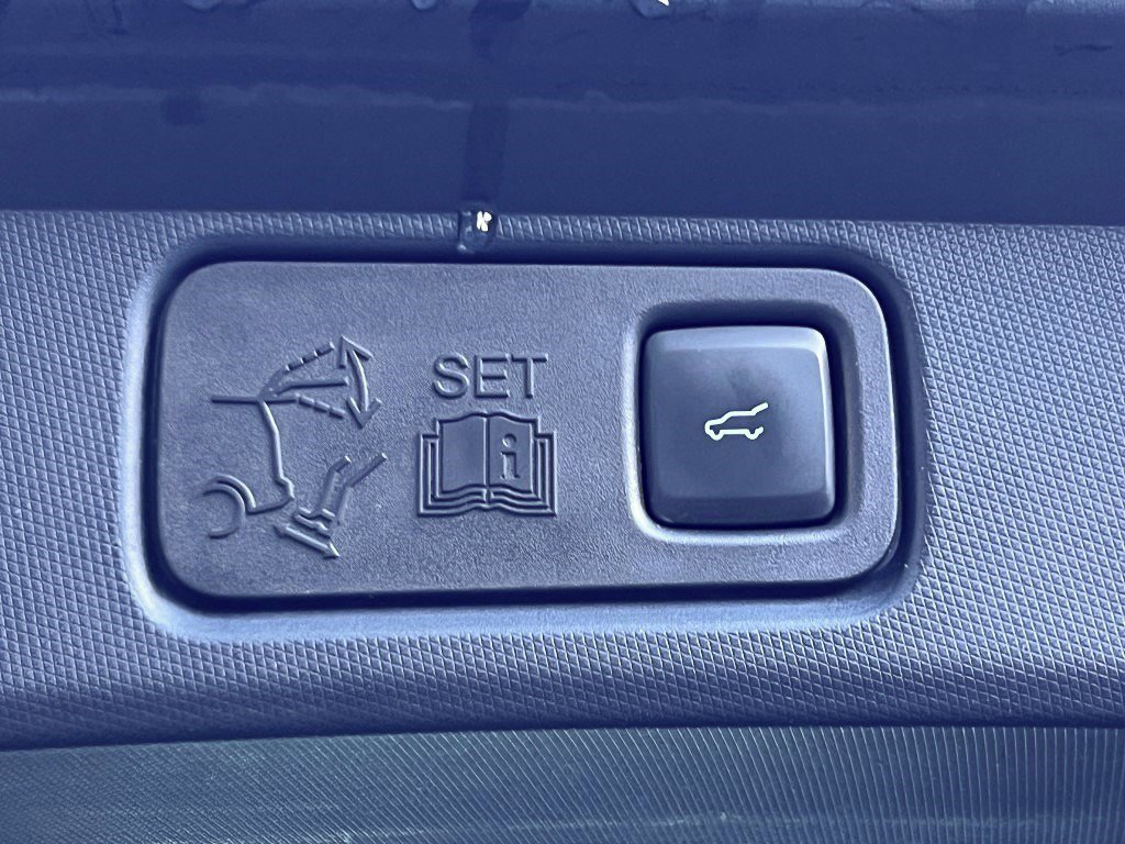 Certified 2021 Ford Mustang Mach-E Select w/ Comfort/Technology Package image 12