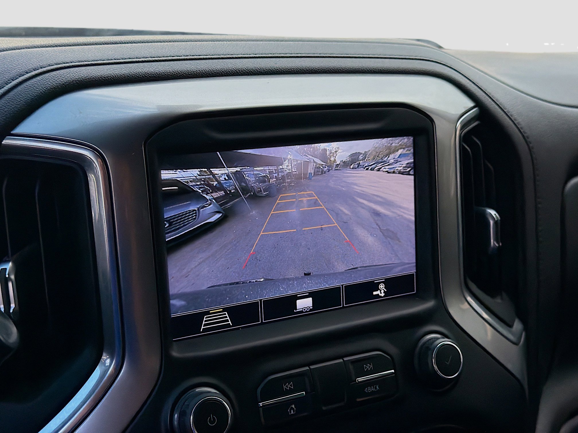 Used 2020 Chevrolet Silverado 1500 LT Trail Boss image 13