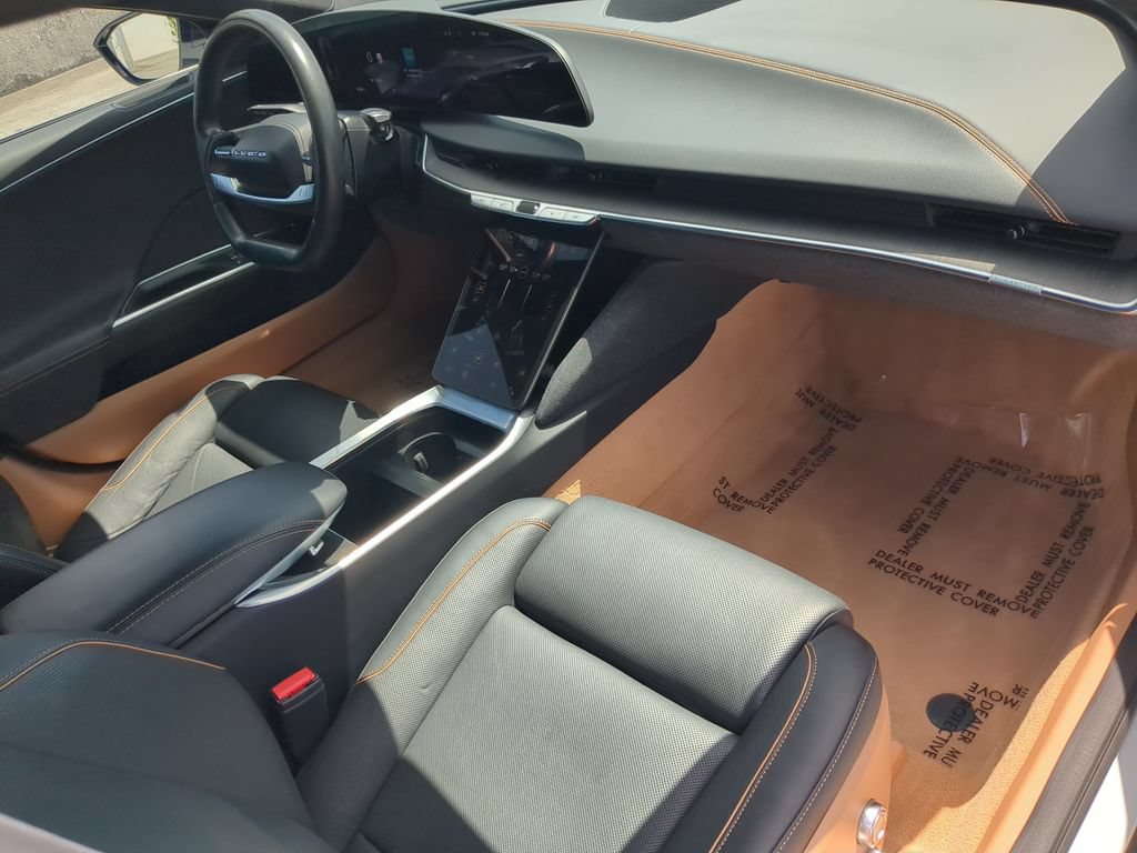 Used 2024 Lucid Air Touring AWD/4WD image 11