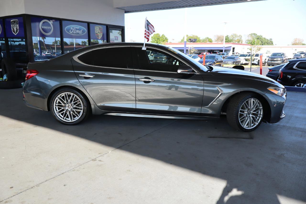 Used 2021 Genesis G70 2.0T w/ Elite Package RWD image 6