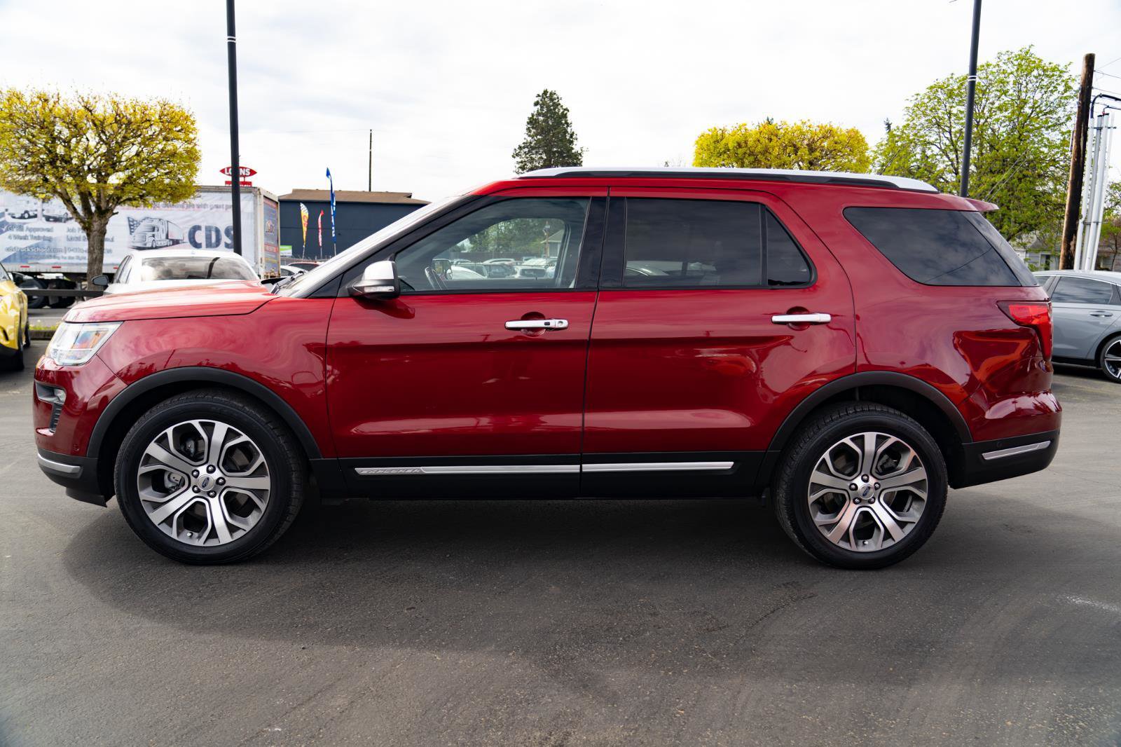 Used 2019 Ford Explorer Platinum AWD/4WD image 13
