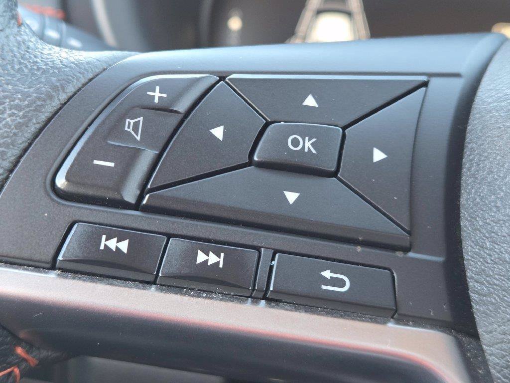 Certified 2023 Nissan Kicks SR w/ SR Premium Package FWD image 10
