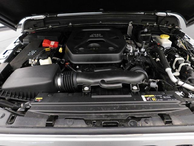 Used 2021 Jeep Wrangler Unlimited Sahara image 40