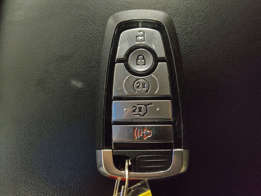 Used 2021 Ford Explorer XLT w/ Equipment Group 202A RWD image 32