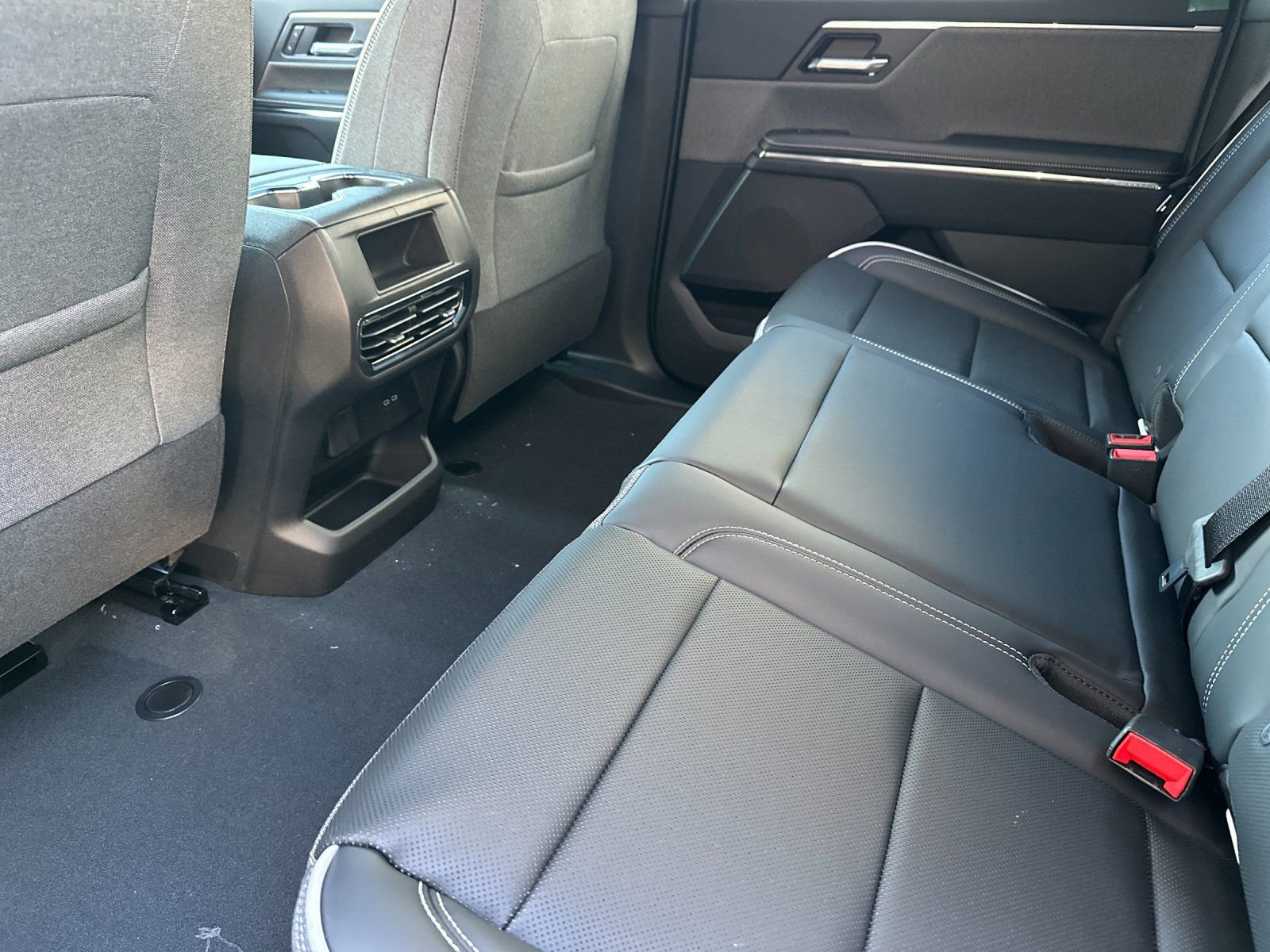 New 2026 GMC Sierra EV Elevation image 12