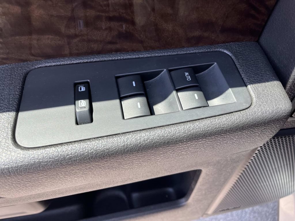 Used 2018 Ford Flex Limited w/ Equipment Group 303A AWD/4WD image 27