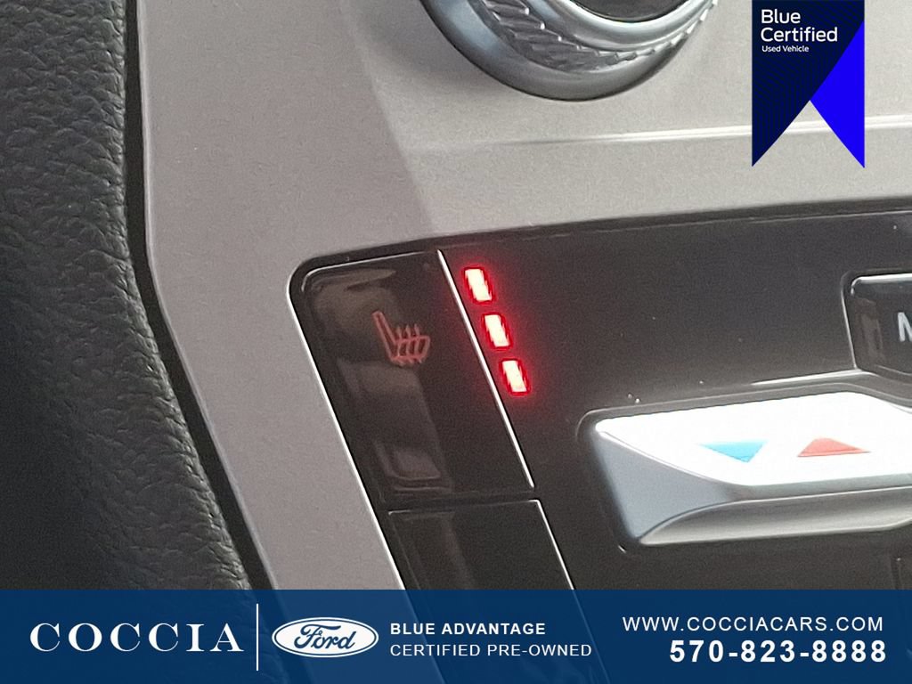 Used 2022 Ford Explorer XLT AWD/4WD image 25
