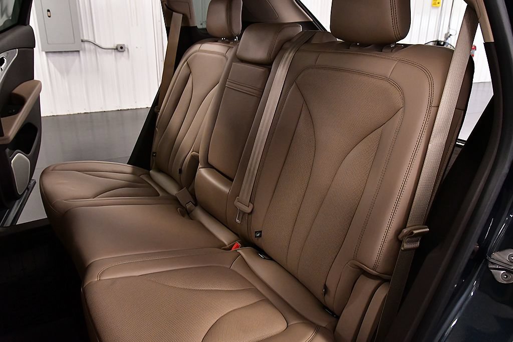 Used 2021 Lincoln Nautilus Reserve w/ Equipment Group 202A AWD/4WD image 28