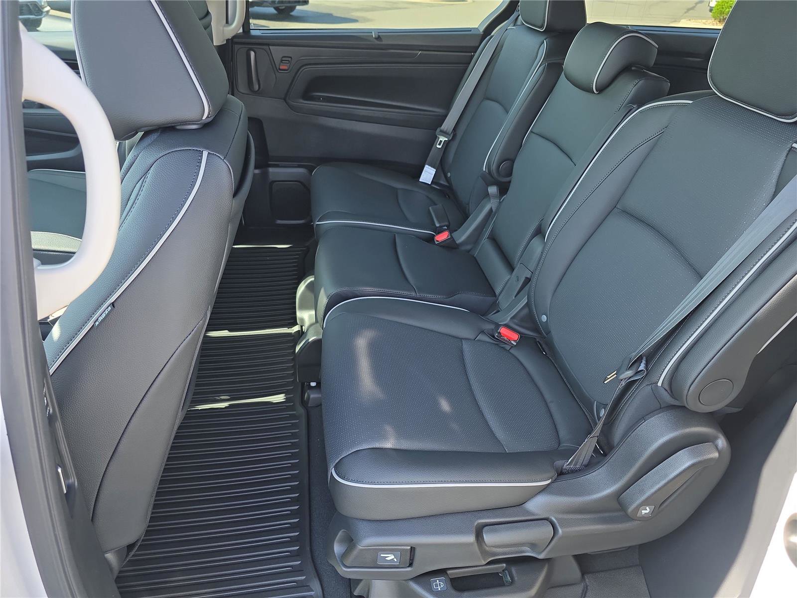 New 2026 Honda Odyssey Elite image 13