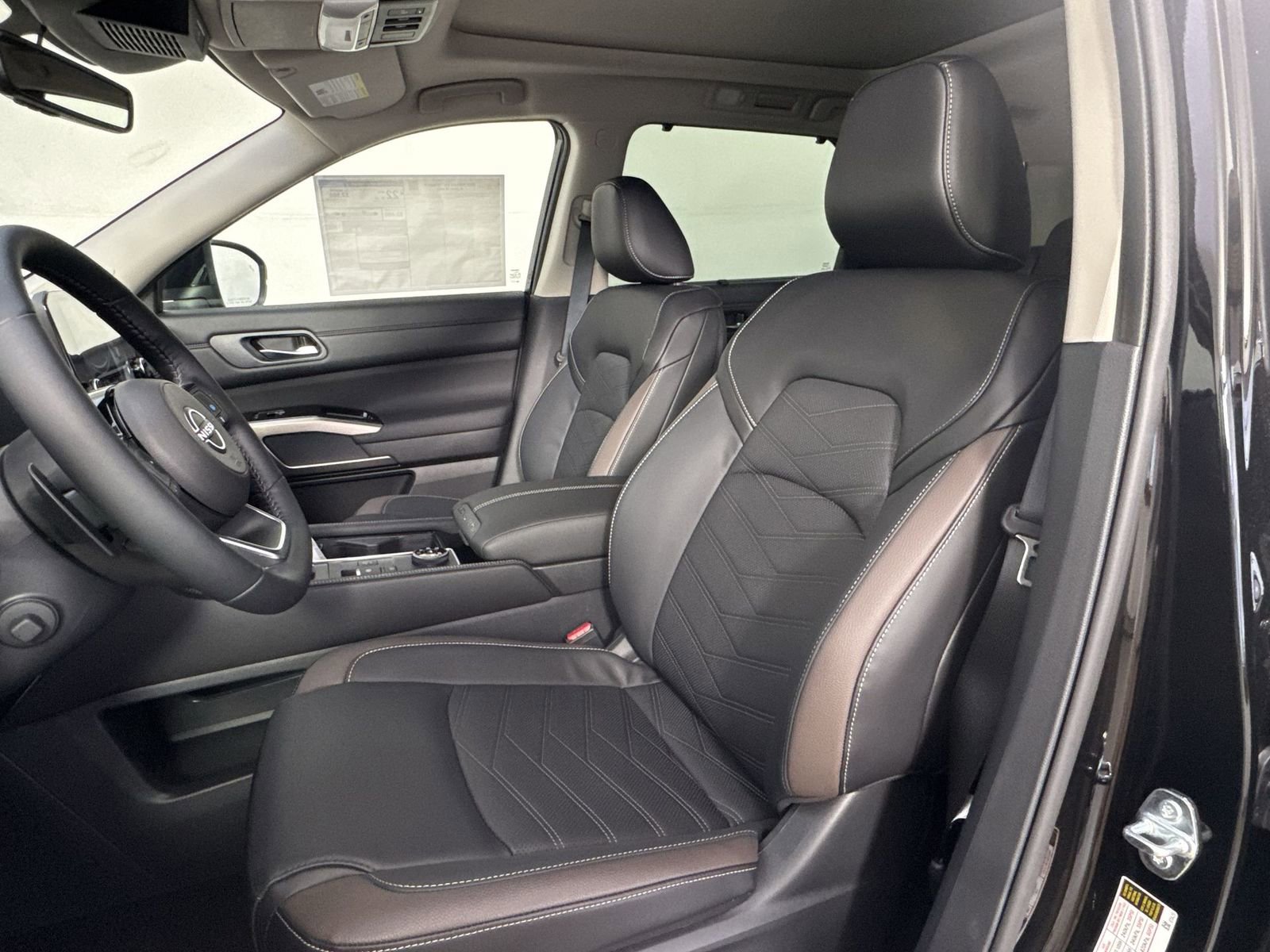 New 2025 Nissan Pathfinder Platinum w/ Cargo Package image 20