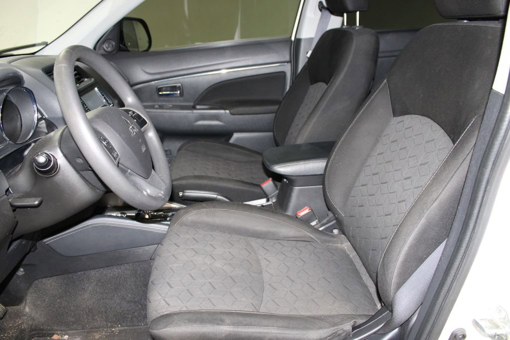 Used 2021 Mitsubishi Outlander Sport ES image 14