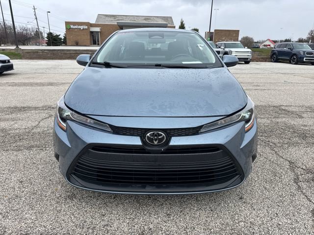 Used 2024 Toyota Corolla LE image 2