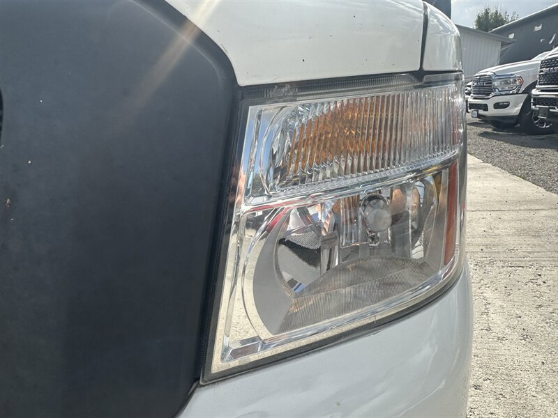 Used 2014 Nissan NV 2500 S w/ Side & Curtain Airbag Package RWD image 15