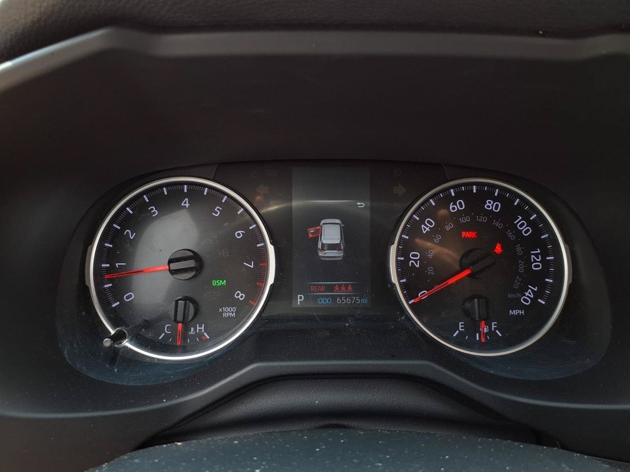 Used 2020 Toyota RAV4 XLE Premium w/ Carpet Mat Package FWD image 15