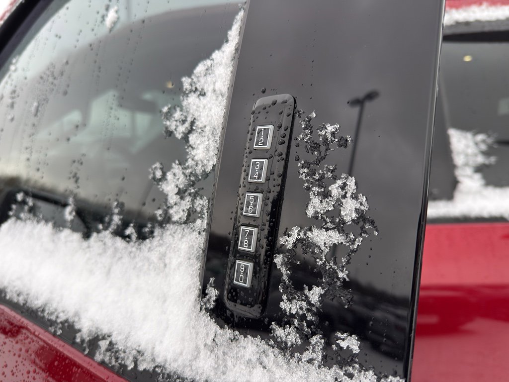 Used 2018 Ford F150 Raptor w/ Equipment Group 801A Mid image 11