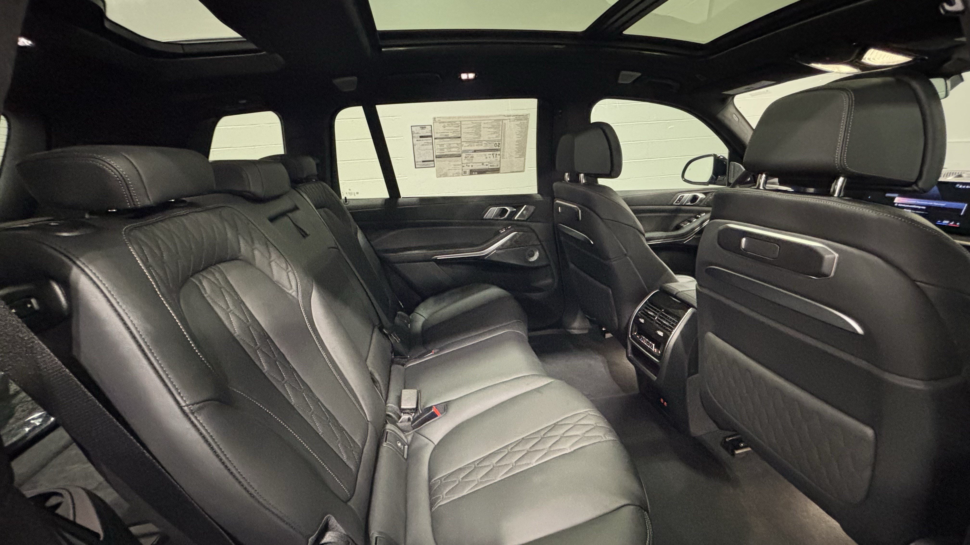 New 2026 BMW ALPINA XB7 AWD/4WD image 27