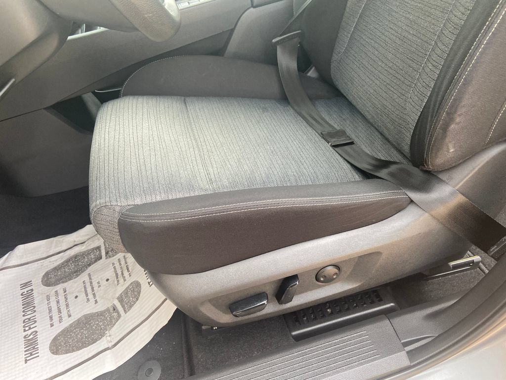 Used 2023 Nissan Rogue SV FWD image 22