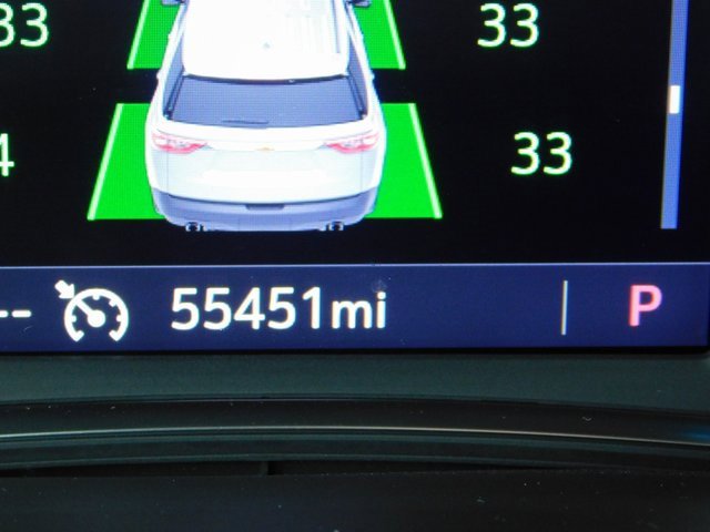 Used 2023 Chevrolet Traverse LT image 37