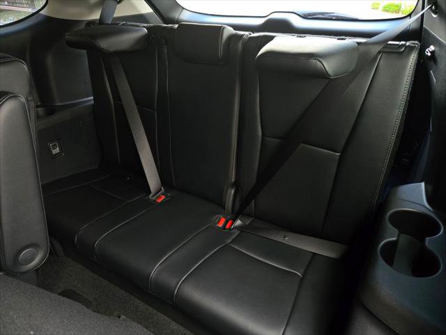 Certified 2026 Toyota Highlander Limited AWD/4WD image 12