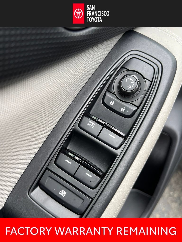 Used 2022 Subaru Forester AWD/4WD image 33