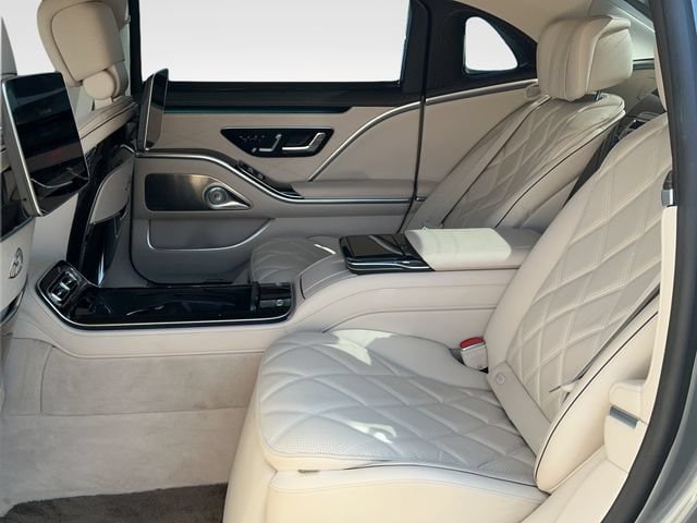 Used 2024 Mercedes-Benz Maybach S 580 4MATIC image 17