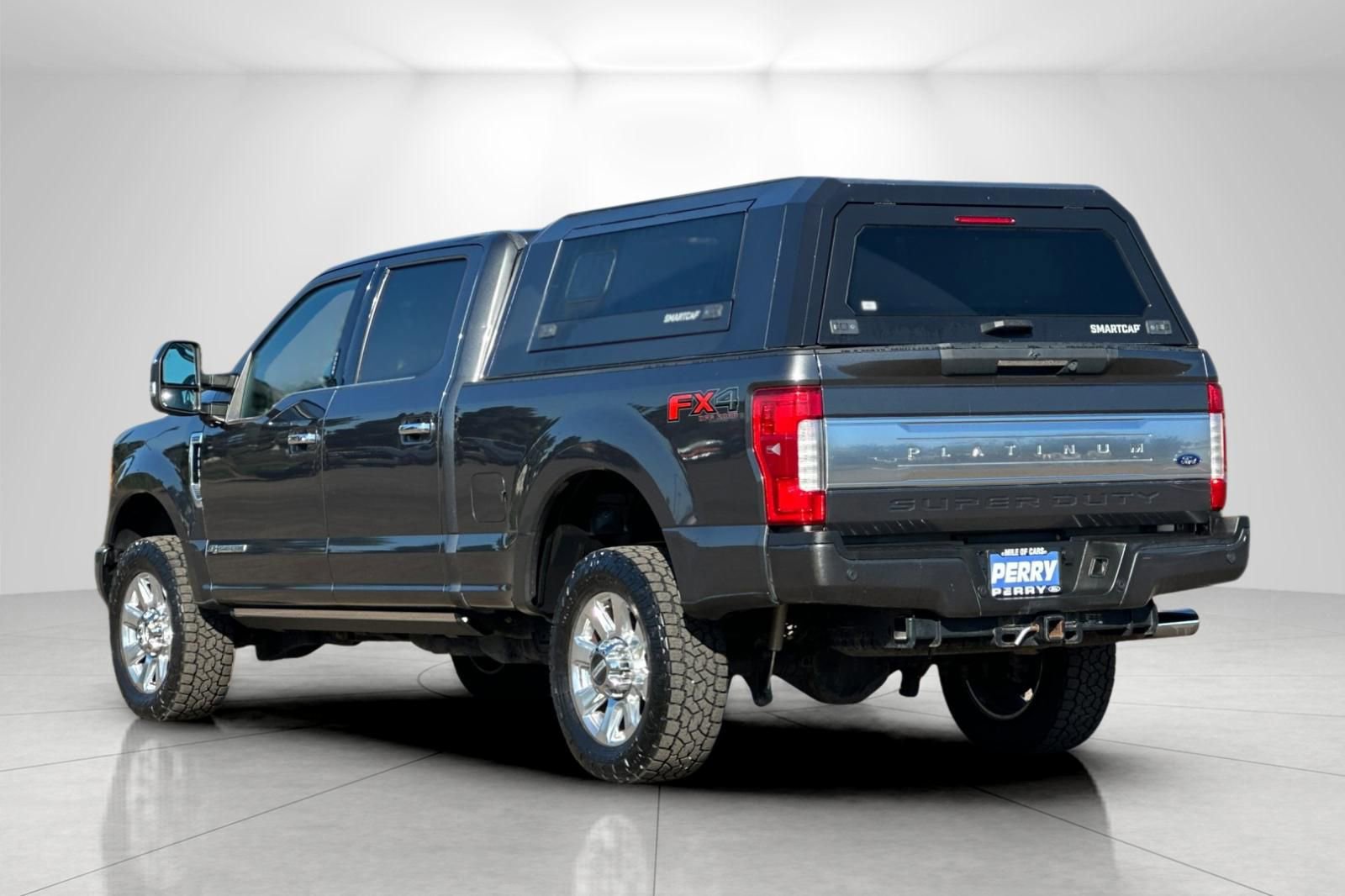 Used 2017 Ford F350 Platinum w/ Platinum Ultimate Package image 5