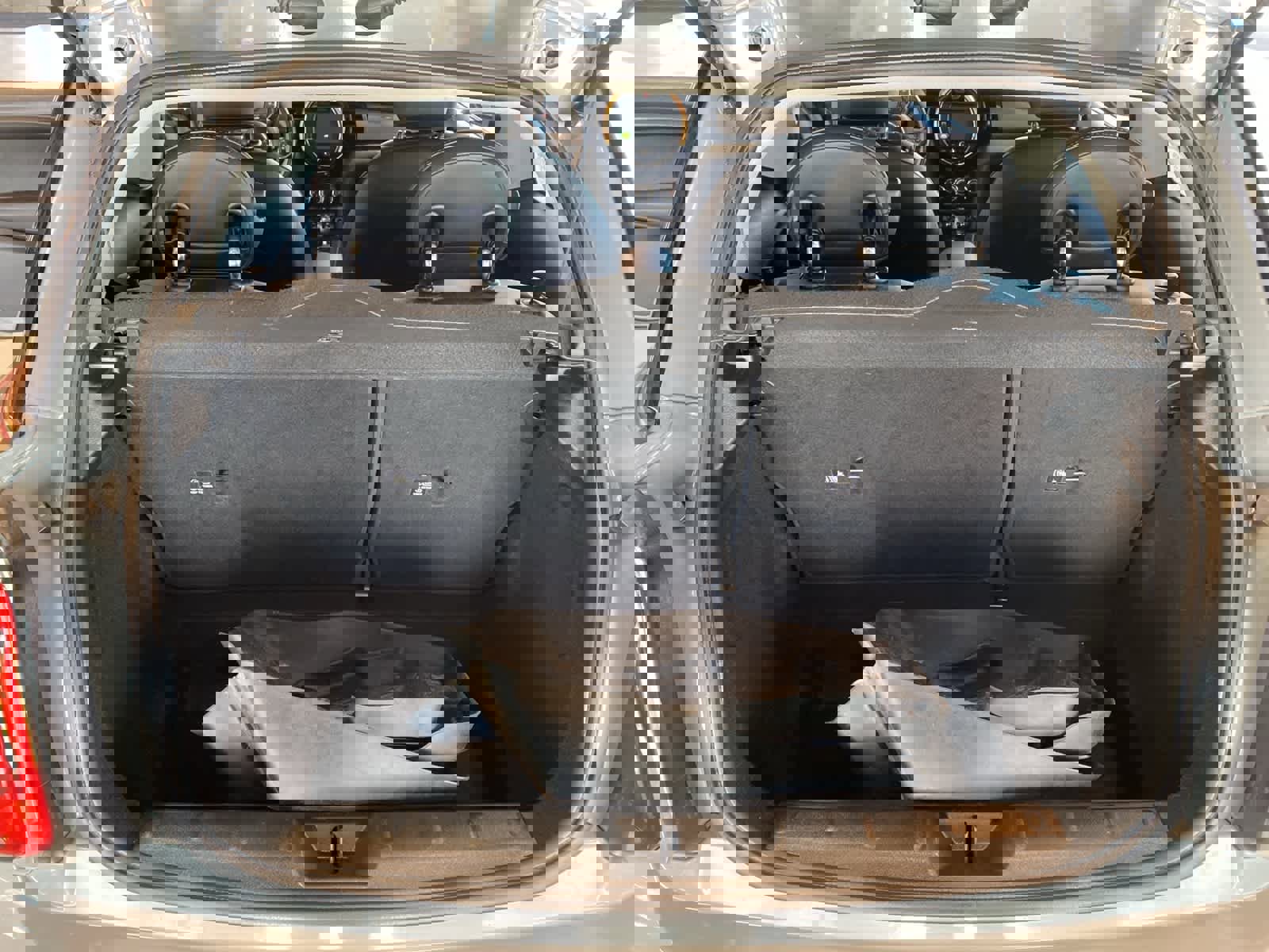 Used 2019 MINI Cooper 2-Door Hardtop image 27