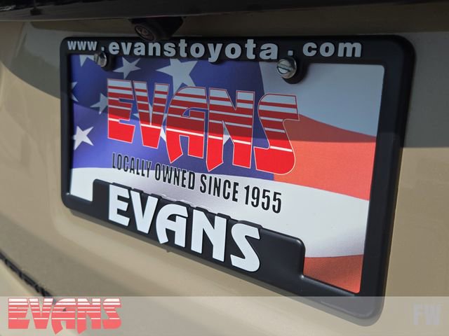 Used 2023 GMC Terrain SLE w/ Driver Convenience Package image 31