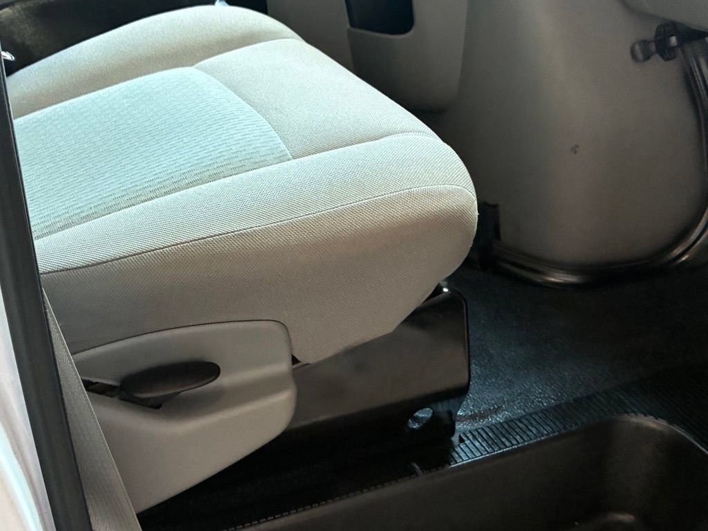 Used 2014 Ford E-350 and Econoline 350 XLT RWD image 36