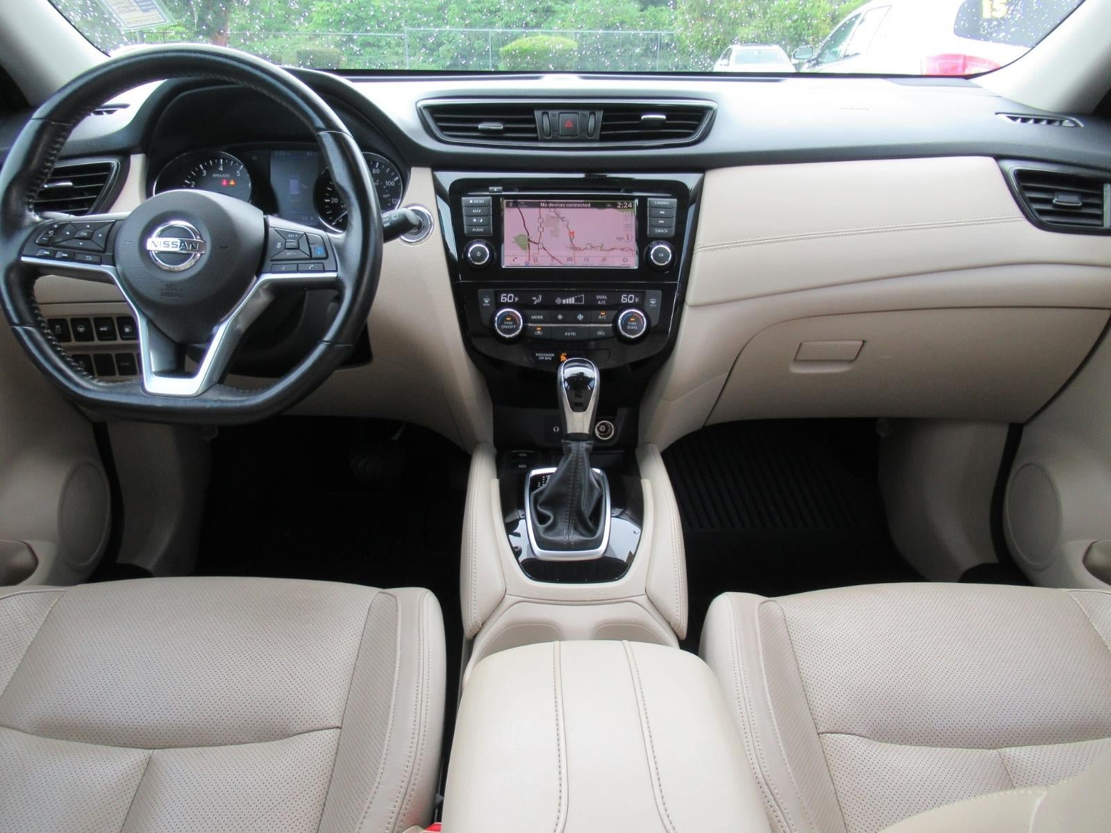 Used 2018 Nissan Rogue SL w/ Premium Package FWD image 12