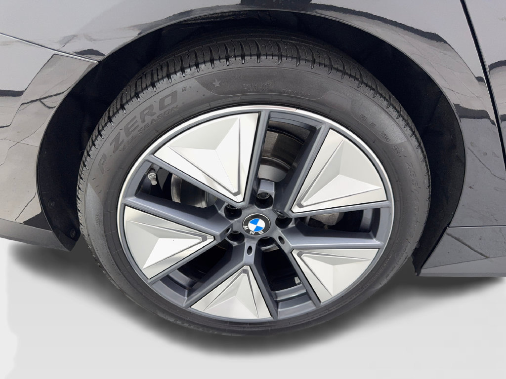 Used 2025 BMW i4 eDrive40 w/ Premium Package RWD image 88