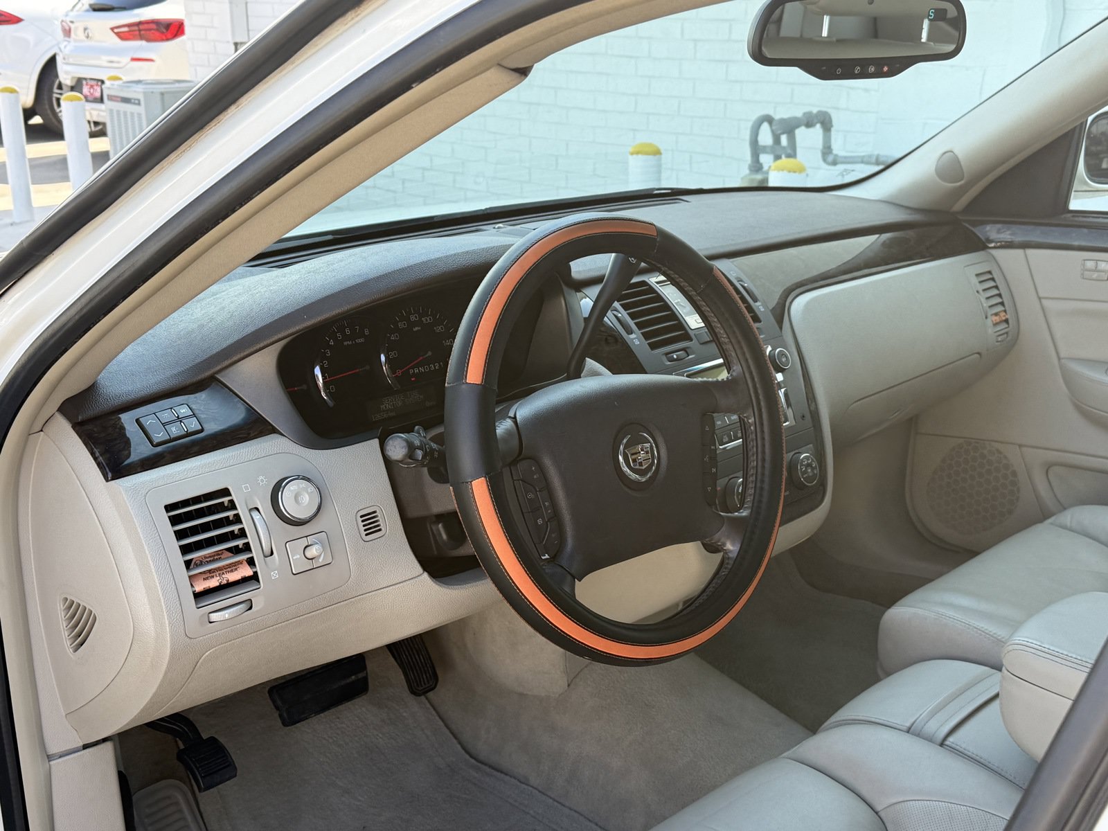 Used 2008 Cadillac DTS FWD image 16