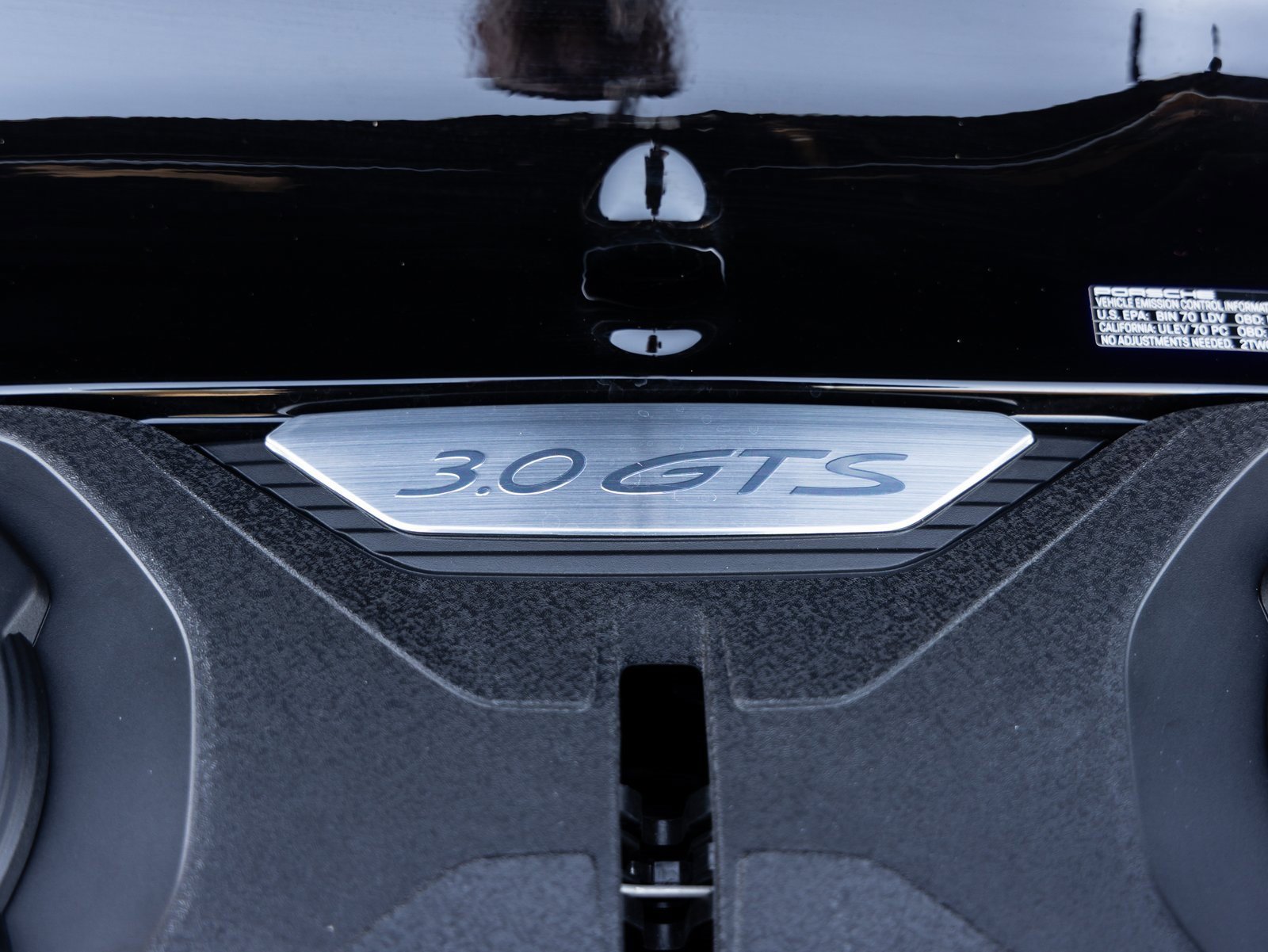 Used 2024 Porsche 911 Carrera GTS w/ Premium Package image 28