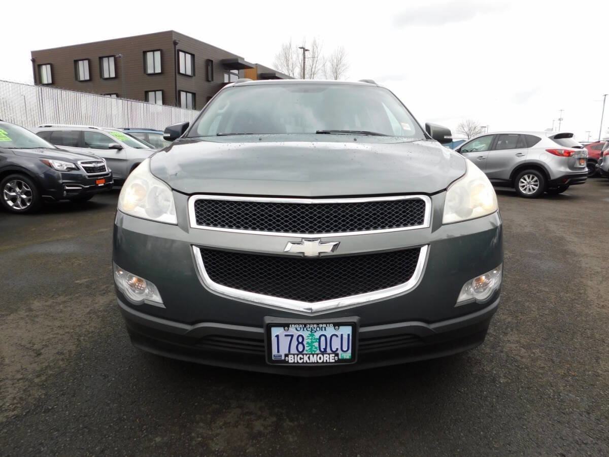 Used 2010 Chevrolet Traverse LT w/ LT Special Edition Package AWD/4WD image 18