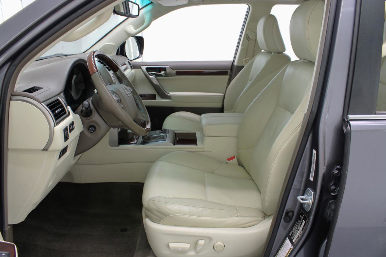 Used 2015 Lexus GX 460 w/ Premium Package AWD/4WD image 33