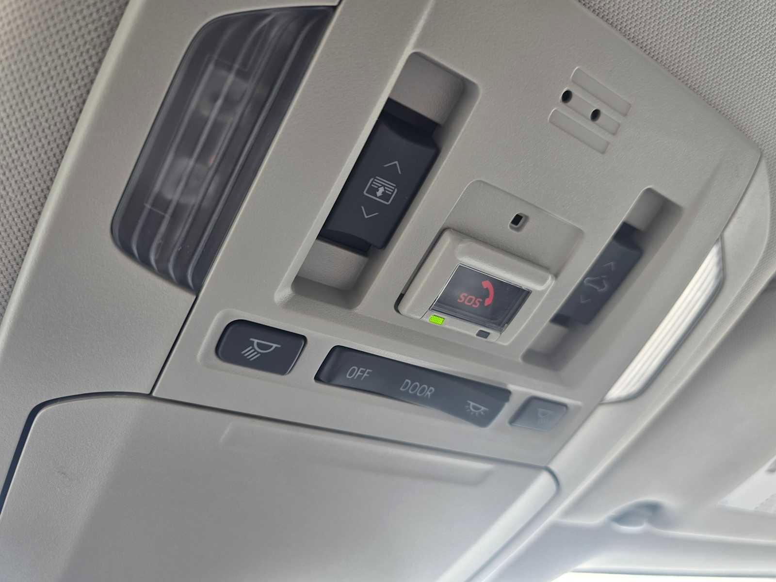 Used 2023 Toyota Highlander Platinum image 37