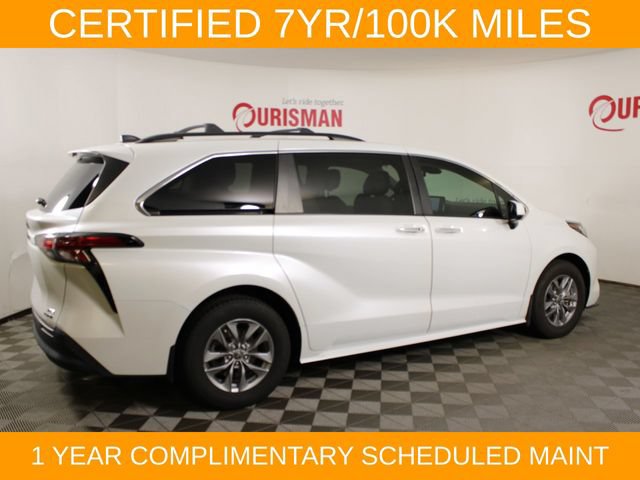 Used 2022 Toyota Sienna XLE FWD image 12