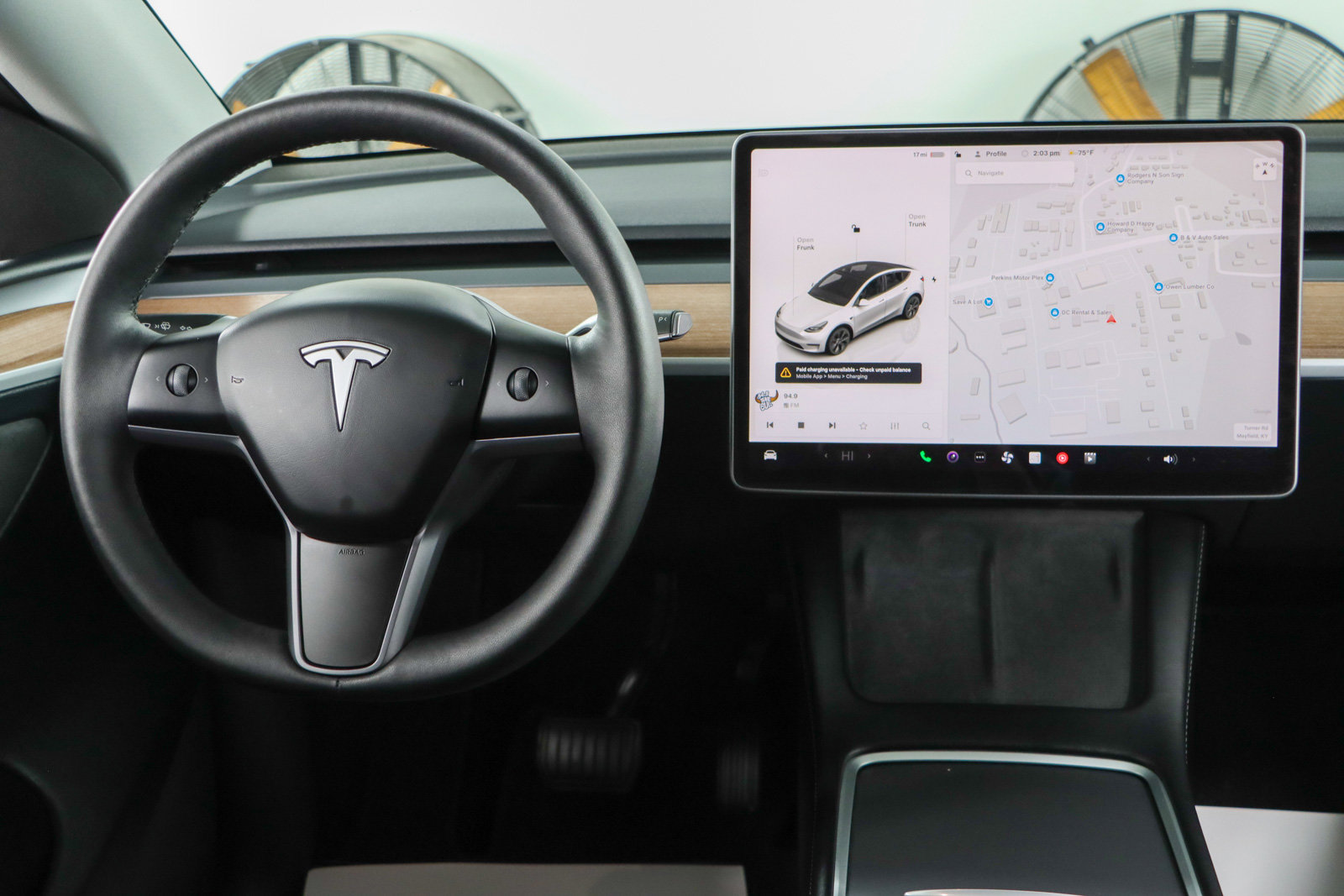 Used 2024 Tesla Model Y Long Range AWD/4WD image 17