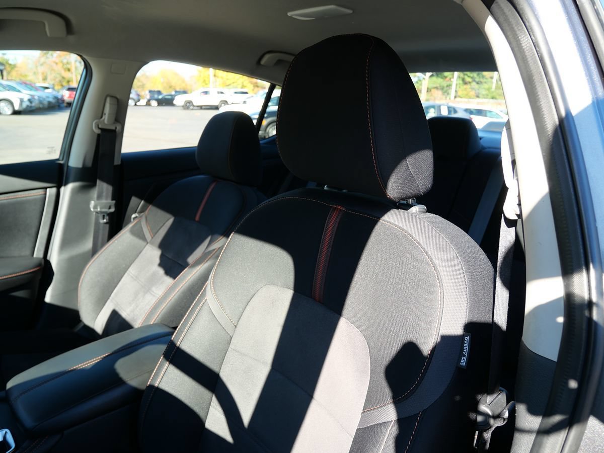 Used 2021 Nissan Sentra SR w/ Electronics Package FWD image 11