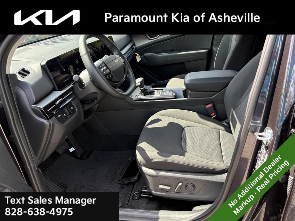 New 2026 Kia Sportage LX w/ LX Convenience Package AWD/4WD image 16