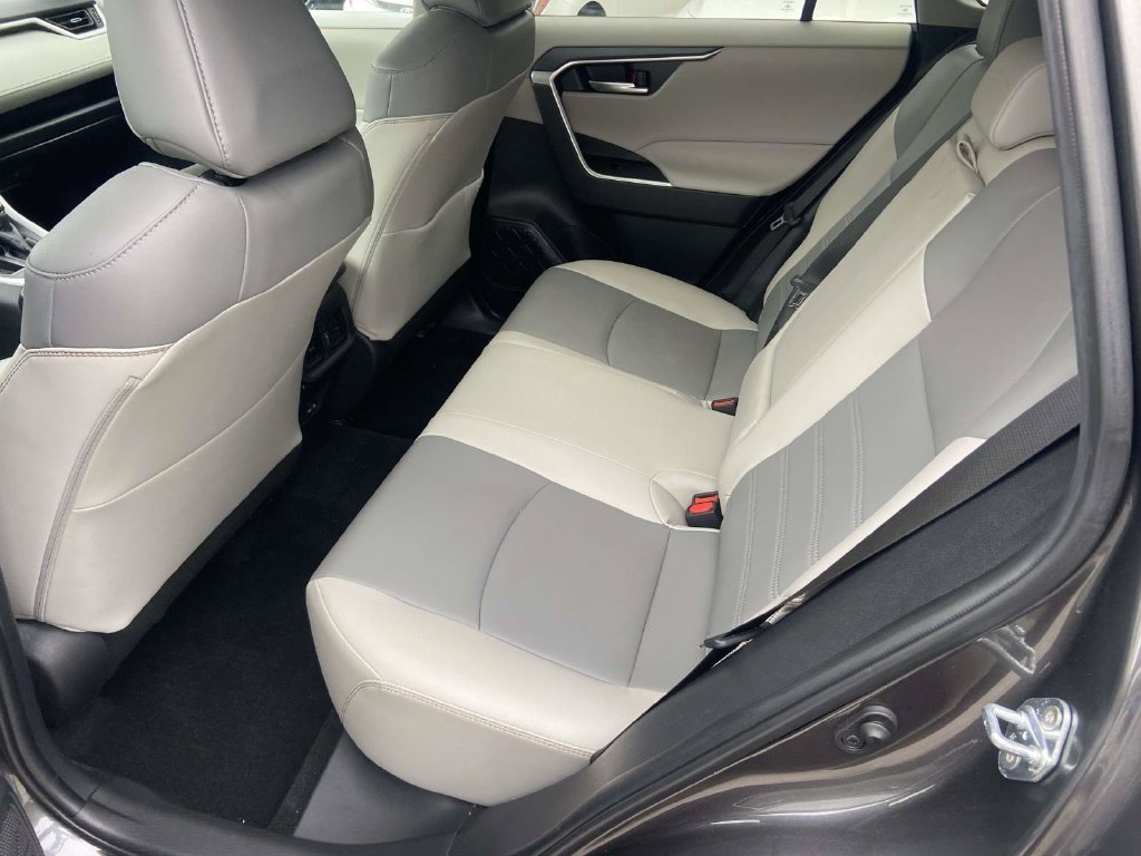 Used 2024 Toyota RAV4 XLE Premium FWD image 18