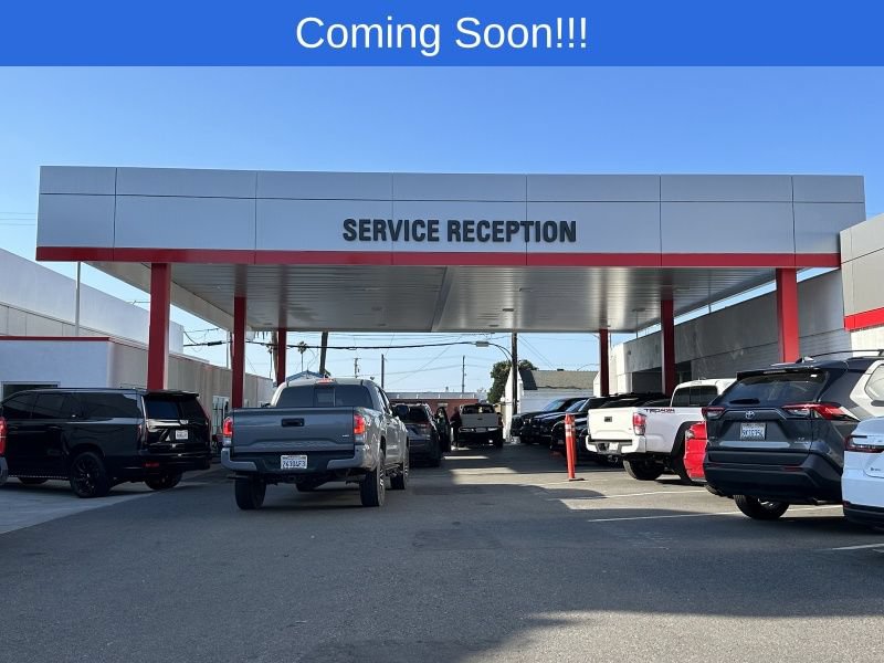 Used 2016 Toyota Avalon Touring FWD image 9
