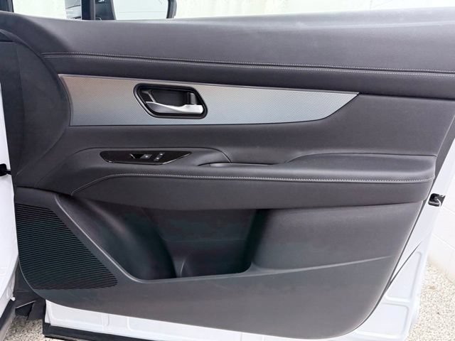Used 2025 Nissan Murano SL AWD/4WD image 19