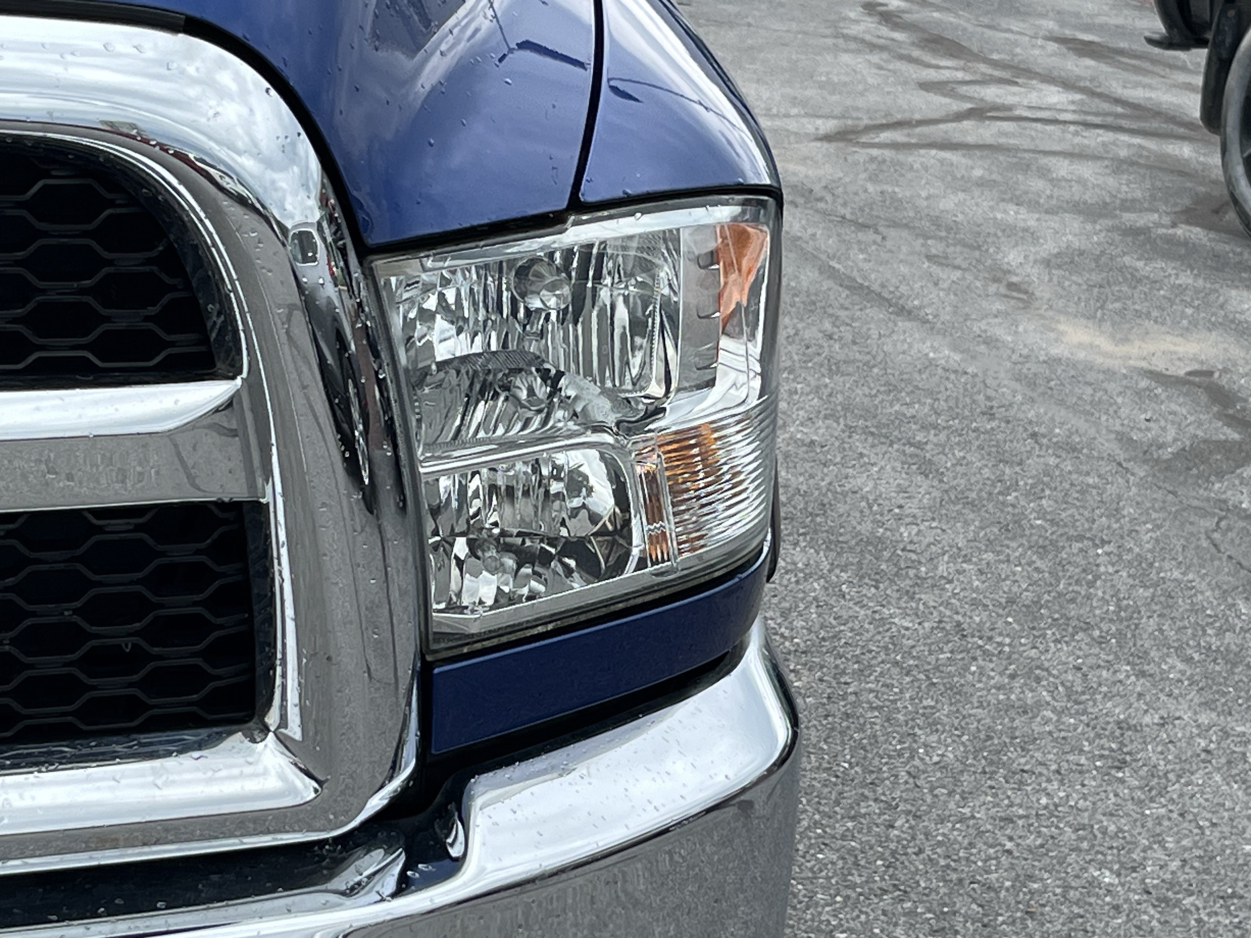 Used 2017 RAM 2500 Tradesman w/ Chrome Appearance Group AWD/4WD image 10